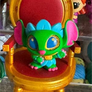 Disney Doorables Ultra Rare Hula Stitch NEON